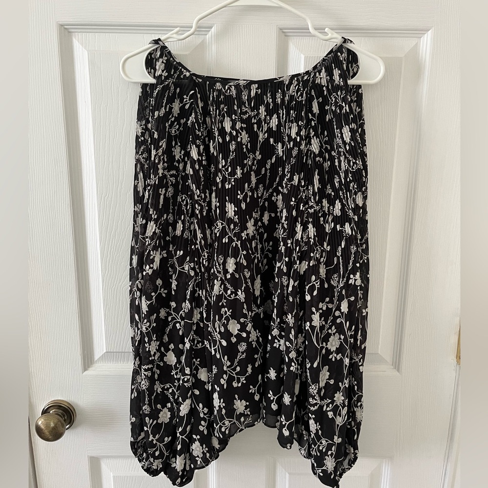 Cato Floral Black and White Puff Blouse